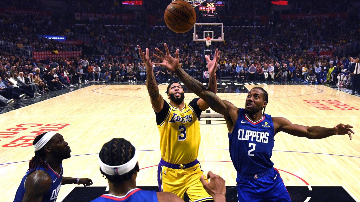 ayx-逆转之夜！湖人最后时刻连续得分取胜，标准留言专业.-ayx