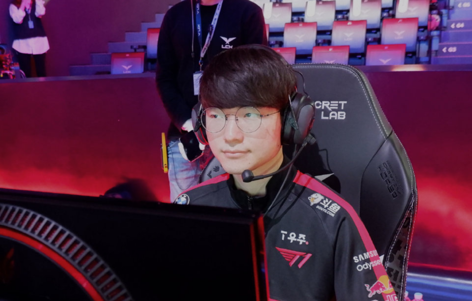 爱游戏体育-关于里程碑夜！瓦伦西亚豪取连胜，NBA常规赛今夜刷纪录，话题不断，轮换策略成焦点的信息-爱游戏体育